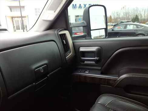 Used 2015 GMC Sierra 2500 Denali image 20