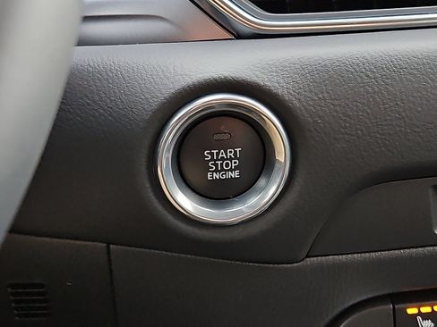 New 2025 MAZDA CX-5 AWD 2.5 S w/ Select Package image 17