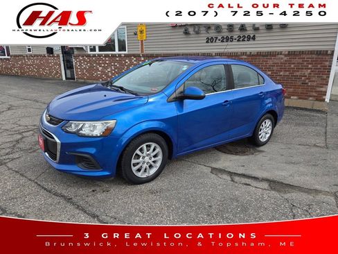 Used 2017 Chevrolet Sonic LT image 2