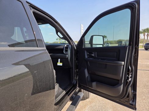 New 2025 RAM 2500 Tradesman image 19