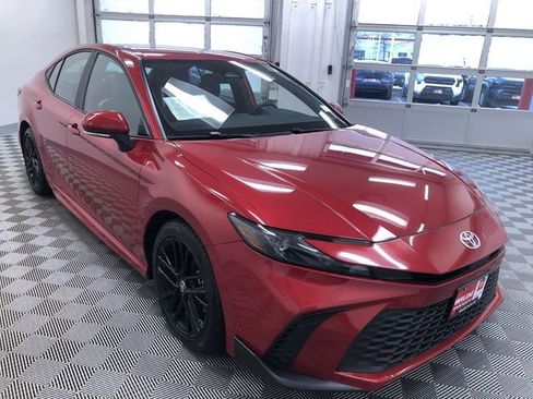 Certified 2025 Toyota Camry SE image 28