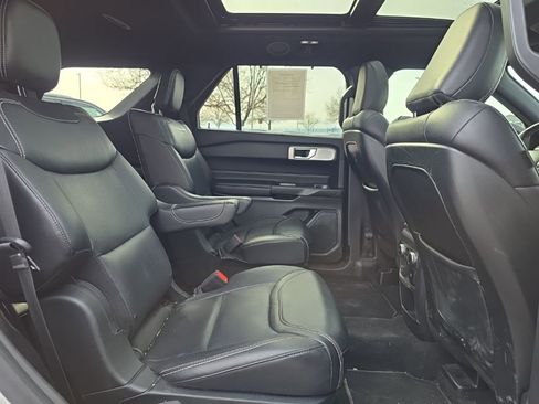 Used 2020 Ford Explorer ST w/ Premium Technology Package image 21