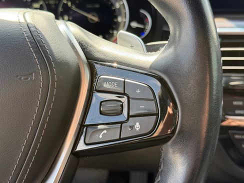 Used 2019 BMW 530i w/ Convenience Package RWD image 16