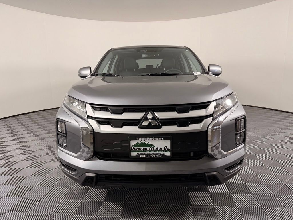 Used 2025 Mitsubishi Outlander Sport SE AWD/4WD image 3