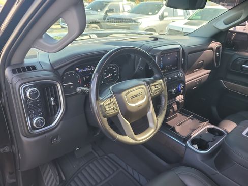 Used 2022 GMC Sierra 1500 Denali w/ Driver Alert Package II AWD/4WD image 21