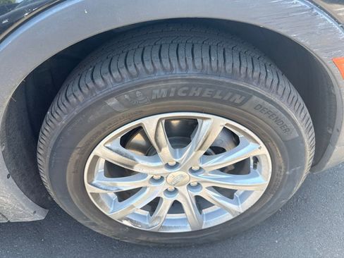 Used 2021 Cadillac XT4 Luxury w/ Trailering Package AWD/4WD image 18