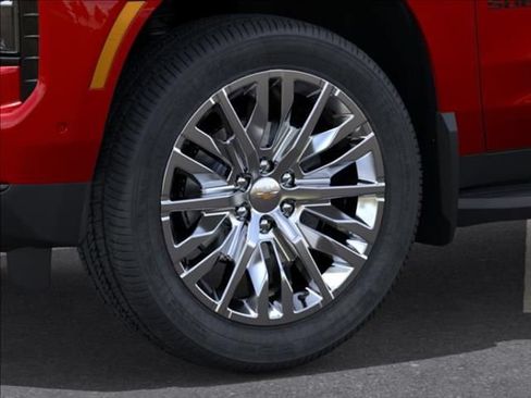 New 2026 Chevrolet Suburban RST w/ Comfort Package AWD/4WD image 9