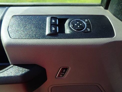 Used 2019 Ford F550 4x4 Regular Cab Super Duty image 15