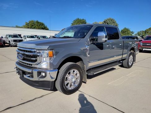 Used 2021 Ford F250 Lariat w/ Chrome Package image 14