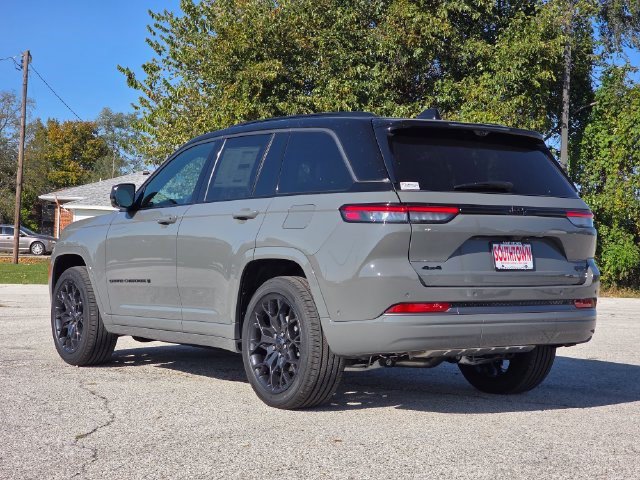New 2027 Jeep Grand Cherokee Summit AWD/4WD image 6