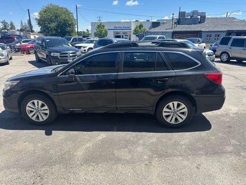 Used 2018 Subaru Outback 2.5i Premium AWD/4WD image 10