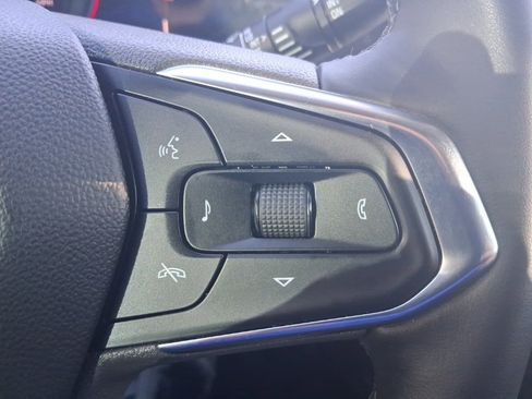 Used 2025 Chevrolet Trax LT w/ Driver Confidence Package image 11