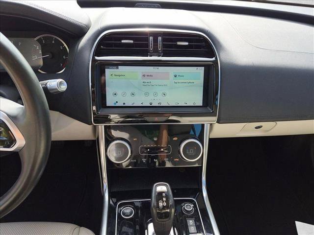 Used 2020 Jaguar XE S RWD image 12