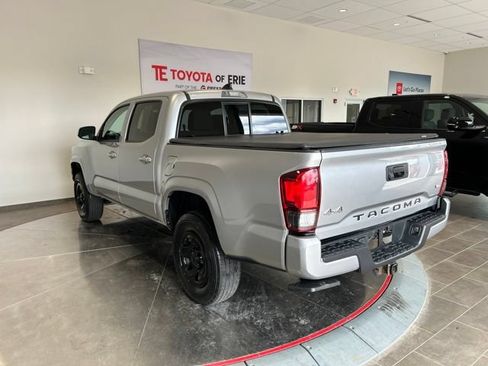 Used 2023 Toyota Tacoma SR AWD/4WD image 4