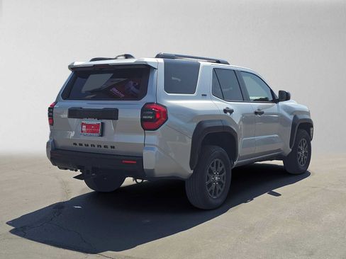 Certified 2026 Toyota 4Runner SR5 AWD/4WD image 3