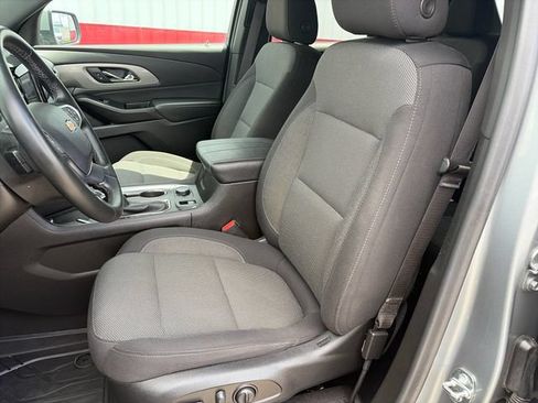 Used 2023 Chevrolet Traverse LT w/ LPO, Floor Liner Package AWD/4WD image 38