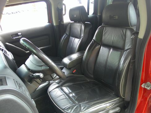 Used 2009 HUMMER H3 X image 26