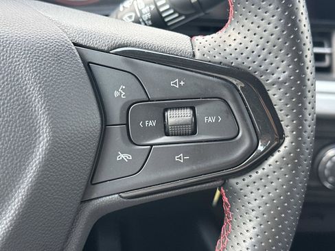 Certified 2024 Chevrolet Trax RS w/ Driver Confidence Package FWD image 22
