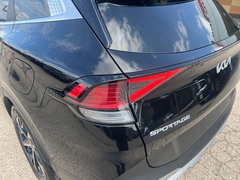 Used 2023 Kia Sportage EX image 33