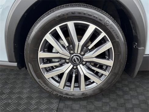 Used 2023 Nissan Kicks SR w/ SR Premium Package image 14