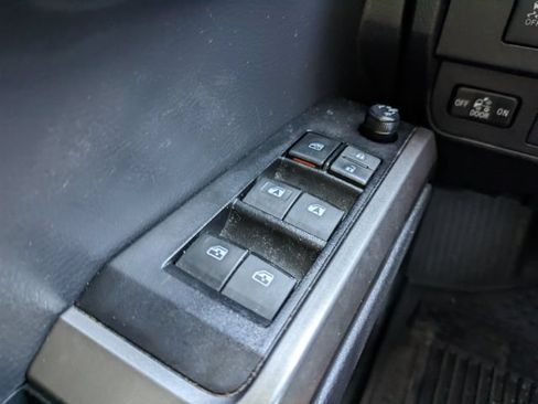 Used 2023 Toyota Tacoma SR5 RWD image 21