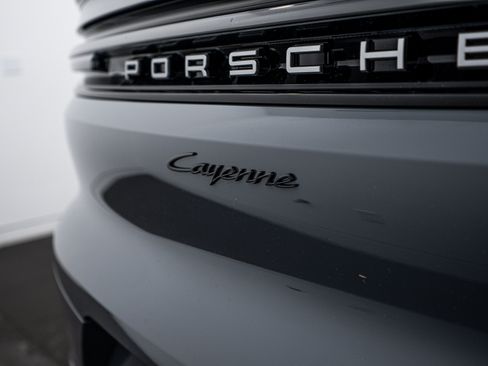 Certified 2026 Porsche Cayenne Coupe AWD/4WD image 26