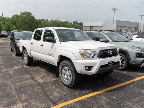 Used 2013 Toyota Tacoma 4x4 Double Cab w/ TRD Off-Road Pkg image 1