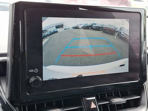 Used 2024 Toyota Corolla LE FWD image 17
