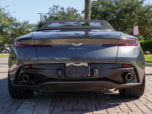 Used 2020 Aston Martin DB11 Volante image 19