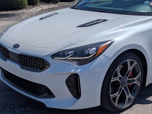 Used 2020 Kia Stinger GT1 image 6