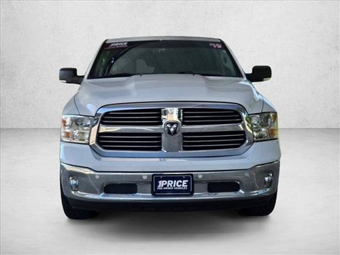 Used 2019 RAM 1500 Lone Star AWD/4WD image 2