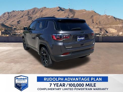 Used 2022 Jeep Compass Latitude FWD image 6