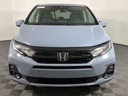 Used 2025 Honda Odyssey Touring image 5