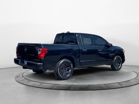 Used 2023 Nissan Titan S RWD image 5