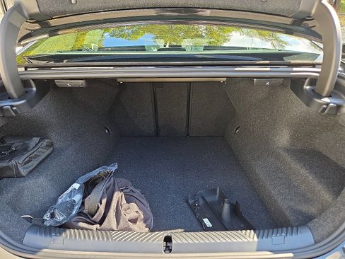 Used 2025 BMW M5 w/ Executive Package image 29