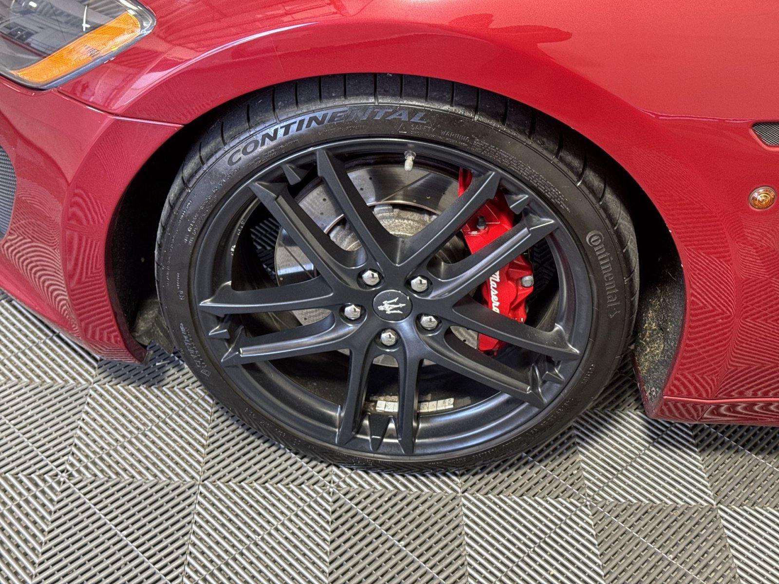 Used 2012 Maserati GranTurismo MC RWD image 12