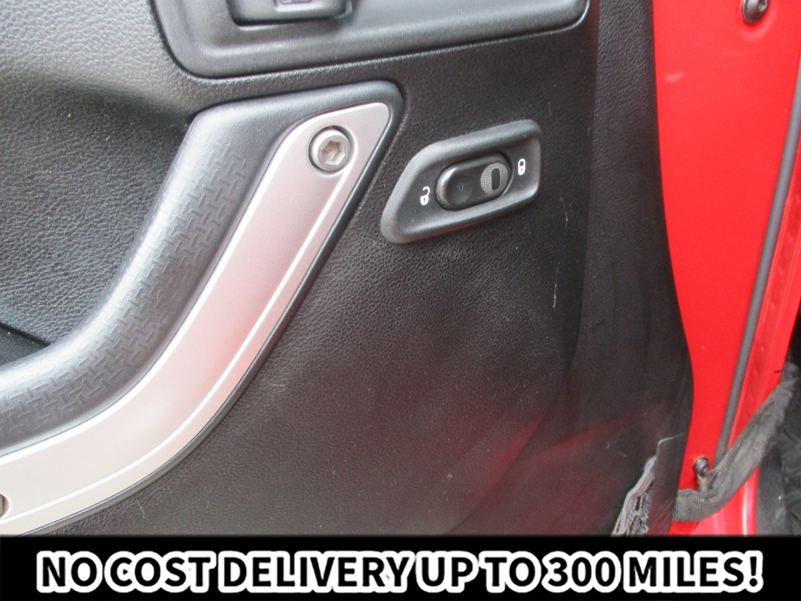 Used 2013 Jeep Wrangler Unlimited Sahara w/ Mopar Chrome Edition Group AWD/4WD image 21