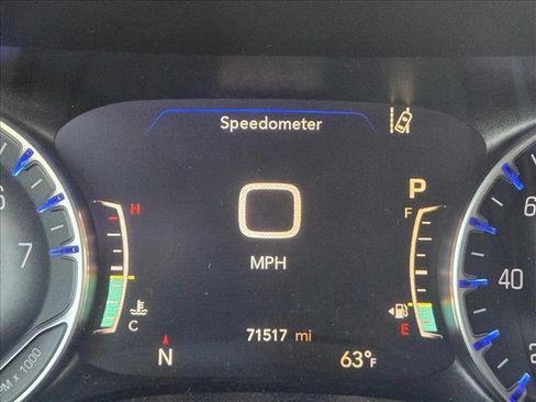 Used 2020 Chrysler Pacifica Touring-L Plus image 11