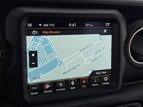 Used 2022 Jeep Gladiator Overland image 19