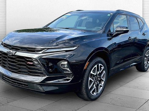 Used 2024 Chevrolet Blazer RS w/ Enhanced Convenience Package AWD/4WD image 13
