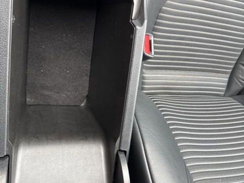 Used 2023 Toyota Camry SE image 17