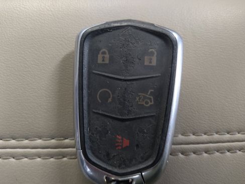 Used 2016 Cadillac XTS Luxury w/ Driver Awareness Package FWD image 32