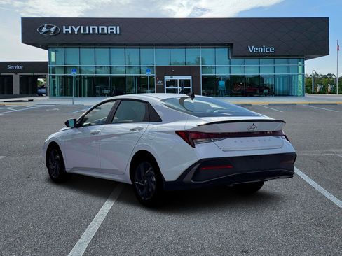 New 2026 Hyundai Elantra Sport FWD image 24