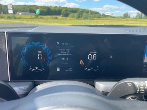Used 2025 Hyundai Sonata SEL FWD image 18