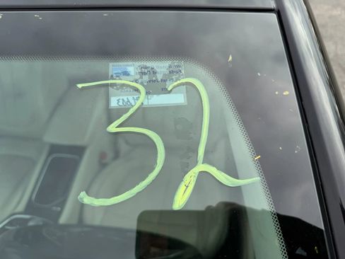 Used 2015 Chrysler 200 C w/ Navigation & Sound Group I image 28