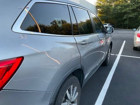 Used 2021 Honda Pilot EX image 4