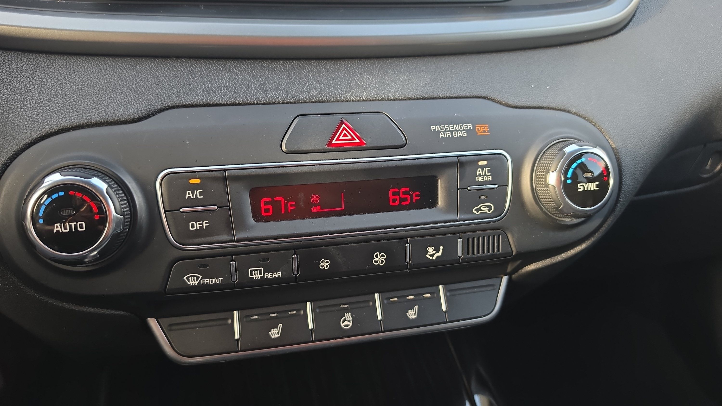 Used 2019 Kia Sorento EX w/ EX Touring Package FWD image 18