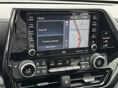 Used 2021 Toyota Highlander XSE image 17