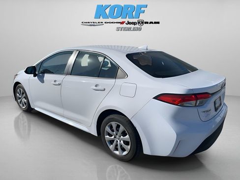 Used 2023 Toyota Corolla LE image 7