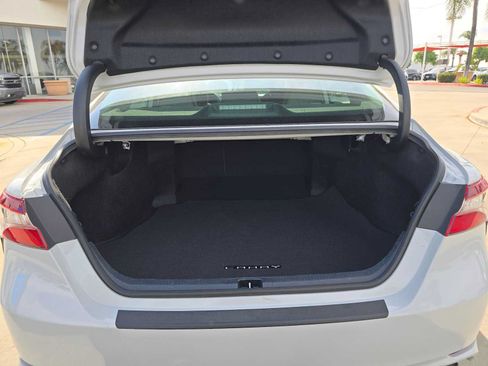Used 2023 Toyota Camry SE w/ Convenience Package FWD image 13
